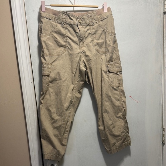 Lee women’s medium Tan Cargo Pants - Picture 1 of 7